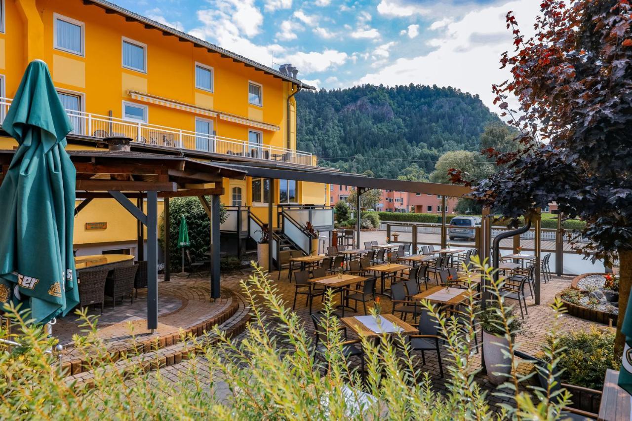 Hotel Freiensteinerhof Superior Sankt Peter-Freienstein Екстер'єр фото