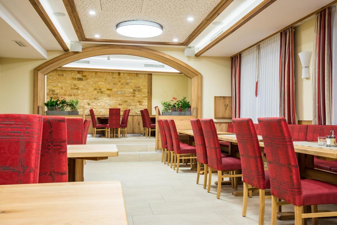Hotel Freiensteinerhof Superior Sankt Peter-Freienstein Екстер'єр фото