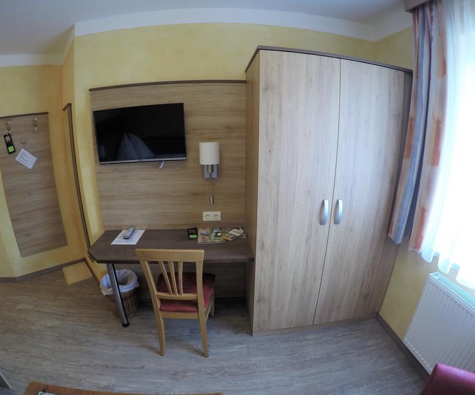 Hotel Freiensteinerhof Superior Sankt Peter-Freienstein Екстер'єр фото